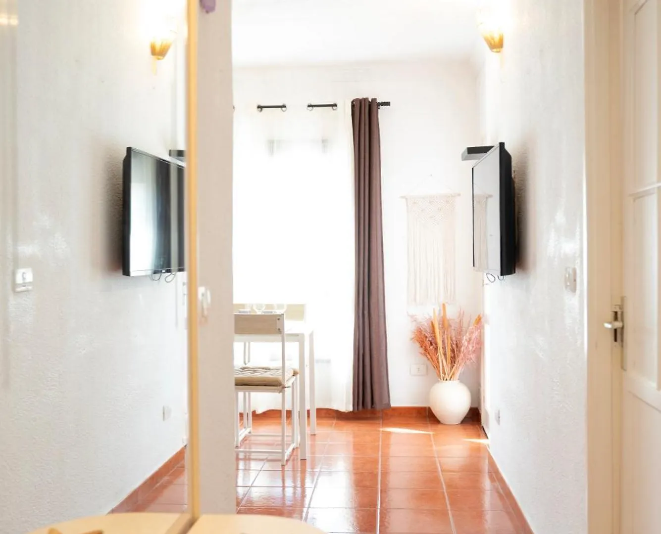 Los Cristianos Pool & Sun Apartment Испания